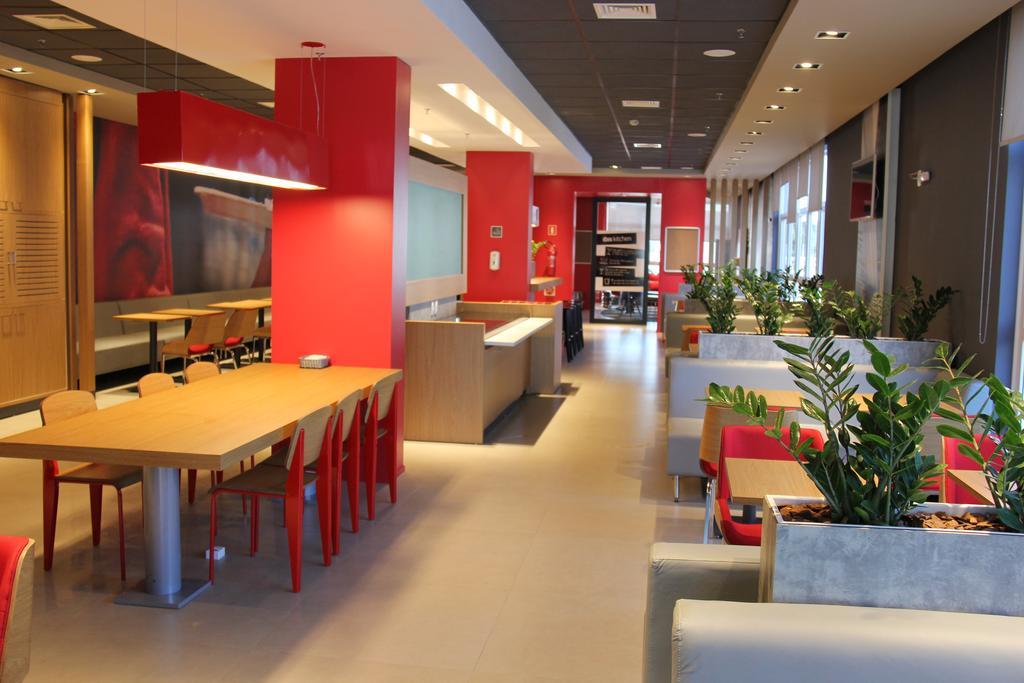 Ibis Chapeco Hotel Bagian luar foto